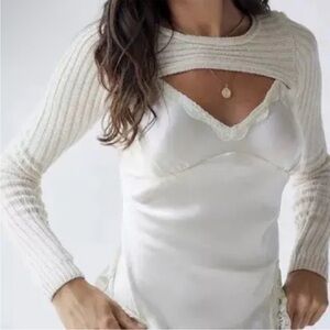 🔔🕊️BNC Urban Outfitters Brooke Ribbed Shrug Beige